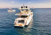 WAVE | 2019 26.78m (87’10”) Luxury Flybridge Performance Motor Yacht from Italian shipyard AZIMUT