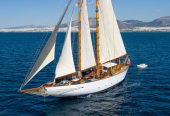 WEATHERBIRD | 1931 31m (101’7″) Classic Schooner Sail Yacht from French shipyard Chantelot & Lemaistre