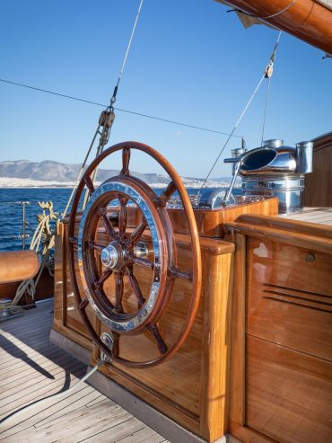 WEATHERBIRD | 1931 31m (101’7″) Classic Schooner Sail Yacht from French shipyard Chantelot & Lemaistre