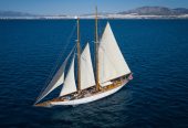 WEATHERBIRD | 1931 31m (101’7″) Classic Schooner Sail Yacht from French shipyard Chantelot & Lemaistre