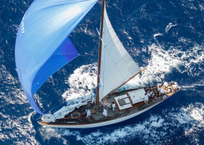 Yanira | 1954 17.9m (58’9″) Classic Cruising Racer Mahogany Sail Yacht custom made in Norway