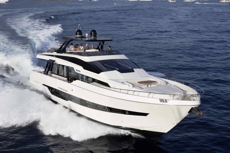 CECILOU | 2018 27m (88’7″) Luxury High Performance Flybridge Motor Yacht from Italian shipyard Cayman Yachts