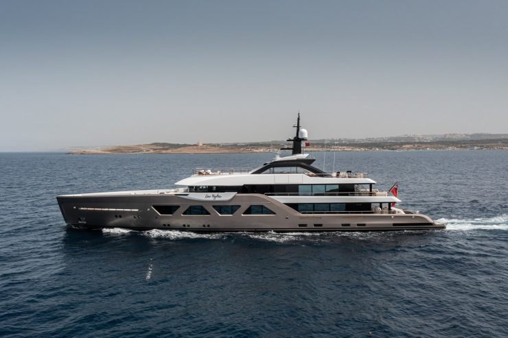 COME TOGETHER | 2022 60m (197ft) Luxury Amels 60 Limited Editions Series Motor Yacht