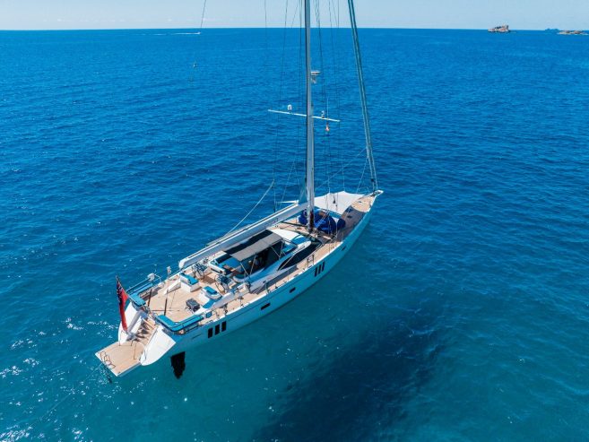 ENSO | 2016 25.15m (82’7″) Luxury World Cruising Sailing Yacht from British shipyard Oyster Marine