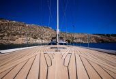 ENSO | 2016 25.15m (82’7″) Luxury World Cruising Sailing Yacht from British shipyard Oyster Marine