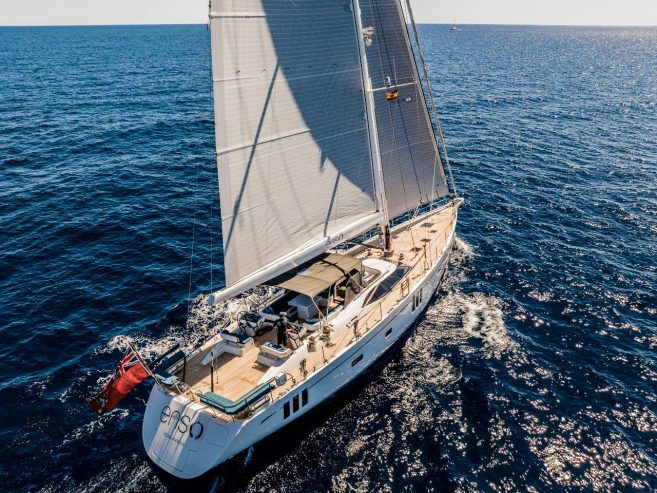 ENSO | 2016 25.15m (82’7″) Luxury World Cruising Sailing Yacht from British shipyard Oyster Marine