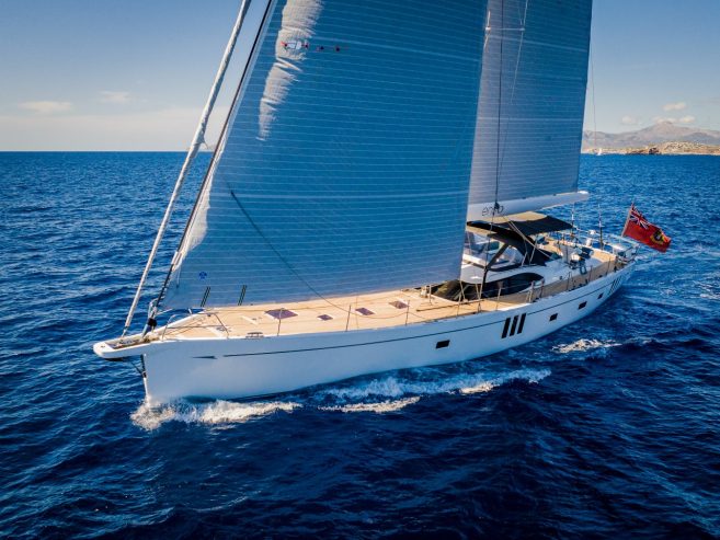 ENSO | 2016 25.15m (82’7″) Luxury World Cruising Sailing Yacht from British shipyard Oyster Marine