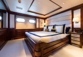 FLAG | 2000 62.3m (204’5″) Luxury Tri-Deck Steel Motor Yacht from renowned Dutch shipyard Feadship