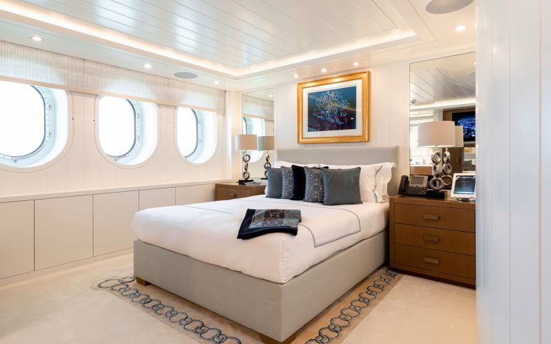 LADY E | 2006 74.5m (244.4ft) Luxury Quad-Deck Steel Motor Yacht from Dutch shipyard Amels