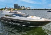 M3 | 2013 22.99m (75’5″) Luxury High Performance Flybridge Motor Yacht from Italian shipyard RIVA