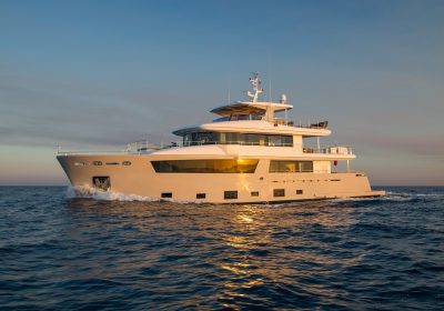 MIMI-LA-SARDINE-2019-33.85m-111-Explorer-Motor-Yacht-for-sale-YachtDealz37