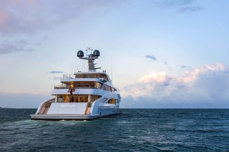 ROCK.IT | 2014 60.4m (198’2″) Luxury Tri-Deck Steel Motor Yacht built by Dutch shipyard Feadship