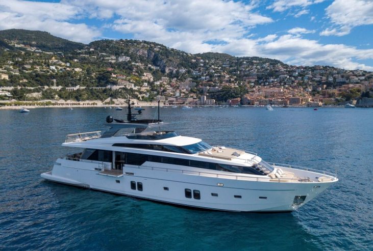 SALT | 2019 32.2m (105’8″) Luxury Flybridge Sport Motor Yacht from Italian shipyard Sanlorenzo