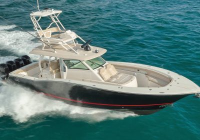 TONTO-is-a-12.8m-42-Sport-Fisher-Motor-Yacht-for-sale-YachtDealz22