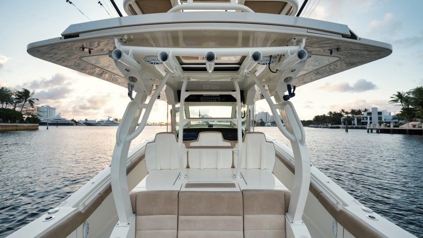 TONTO | 2018 12.8m (42′) Luxury Center Console Sport Fisher Motor Yacht from American shipyard Scout Boats