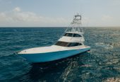 50 CALIBER | 2018 21.95m (72′) Enclosed Flybridge Sportfish Motor Yacht from American shipyard Viking