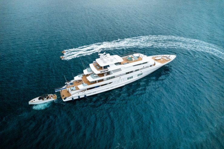 CORAL OCEAN | 1994 73m (240ft) Luxury Superyacht built by German shipyard Lurssen