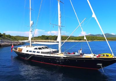 ANTARA-1991-46.33m-152ft-Sail-Yacht-for-sale-YachtDealz52