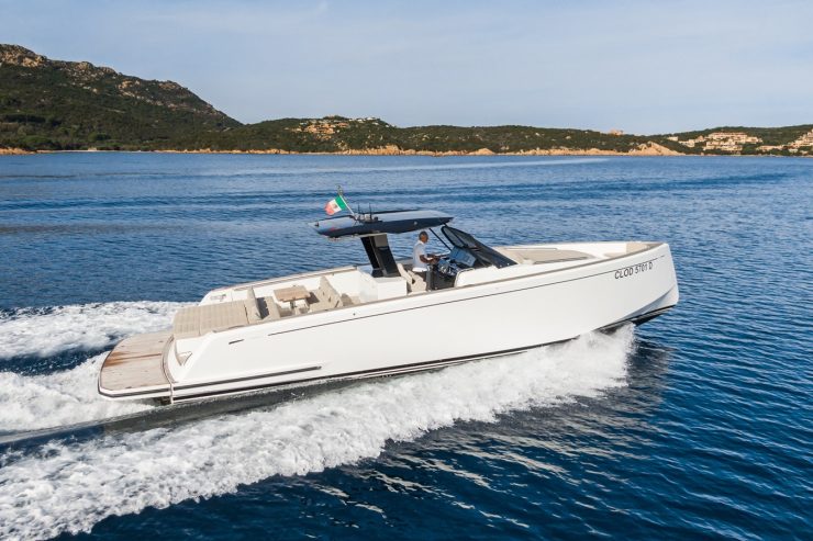 CLODY | 2020 14m (46′) PARDO 43 Luxury Day Motor Yacht from Italian shipyard Pardo Yachts