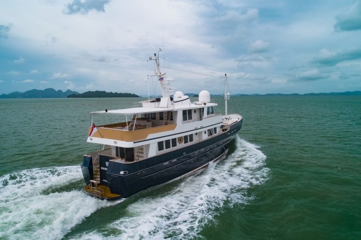 DOUBLEYOU | 1999 27.4m (87’11”) Cheoy Lee Explorer Yacht