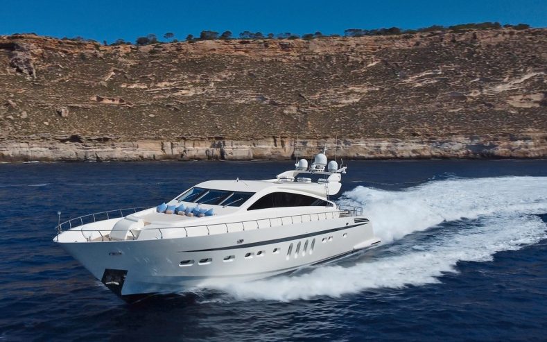 ESTEL | 2005 31m (101’7″ ) High Performance Sport Motor Yacht from Italian shipyard Leopard Yachts