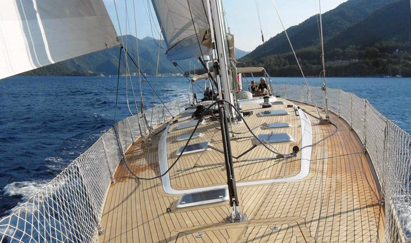 FAR II KIND | 1996 21.89m (71’8”) Performance Sloop Sail Yacht from South African shipyard Southern Wind