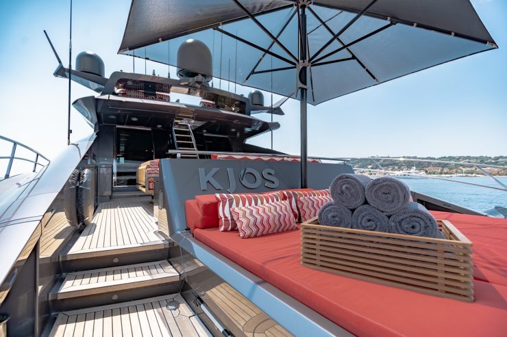 KJOS | 2009 37.9m (124’3″ ) Luxury Sport Motor Yacht from American shipyard Palmer Johnson