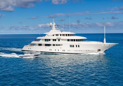 PARTY-GIRL-2013-62.48m-205-Motor-Yacht-for-sale-YachtDealz63