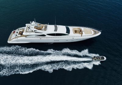 ROYALE-X-2012-163922-Sport-Motor-Yacht-for-sale-YachtDealz25