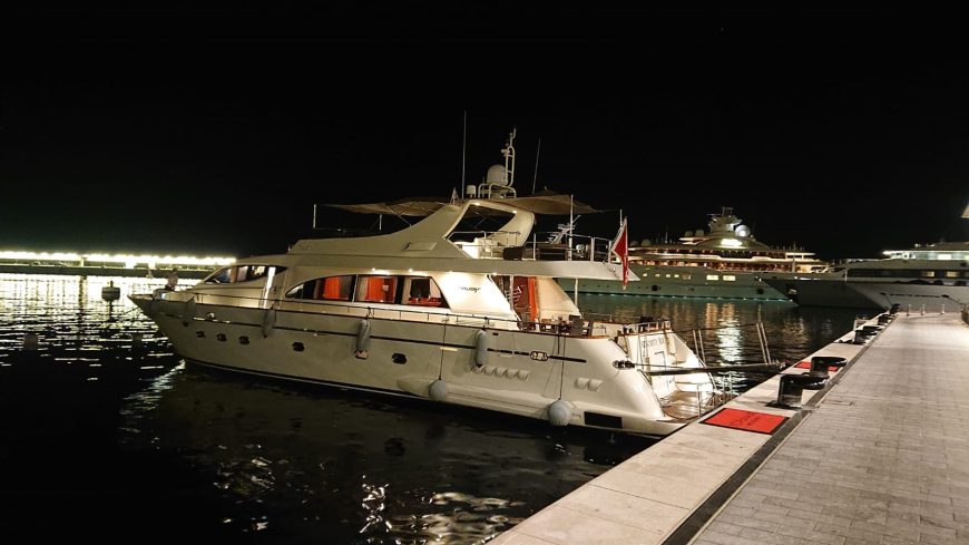 SERENDIPITY BLUE | 2004 26.1m (85’6″) Luxury Flybridge Motor Yacht from Italian shipyard Falcon Yachts