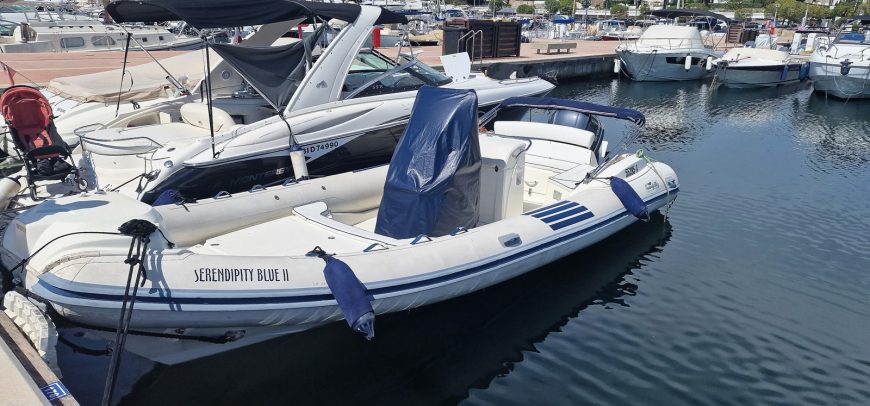 SERENDIPITY BLUE | 2004 26.1m (85’6″) Luxury Flybridge Motor Yacht from Italian shipyard Falcon Yachts