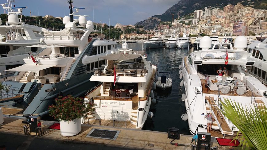 SERENDIPITY BLUE | 2004 26.1m (85’6″) Luxury Flybridge Motor Yacht from Italian shipyard Falcon Yachts