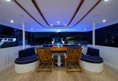 SUPERSTAR | 2001 34.14m (112′) Luxury Raised Pilothouse Motor Yacht from American shipyard WESTPORT