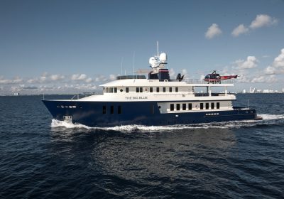 THE-BIG-BLUE-2009-42.01m-1371022-Explorer-Motor-Yacht-for-sale-YachtDealz7