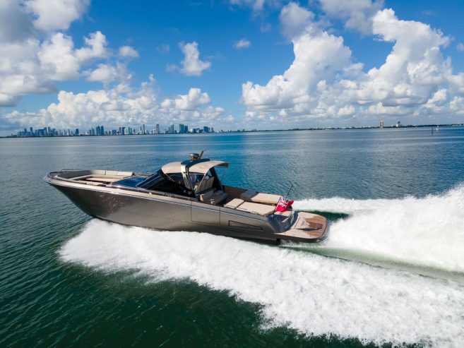 YOURS | 2016 16.31m (53’6″) Fast Sport Tender from Italian shipyard CNM – CANTIERI NAVALI DEL MEDITERRANEO