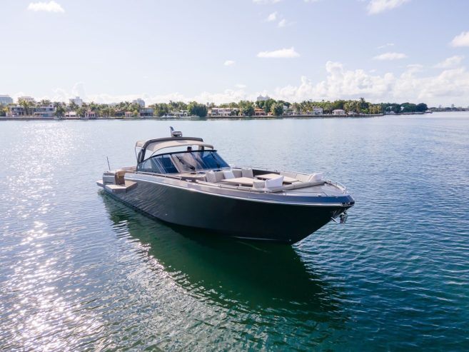 YOURS | 2016 16.31m (53’6″) Fast Sport Tender from Italian shipyard CNM – CANTIERI NAVALI DEL MEDITERRANEO