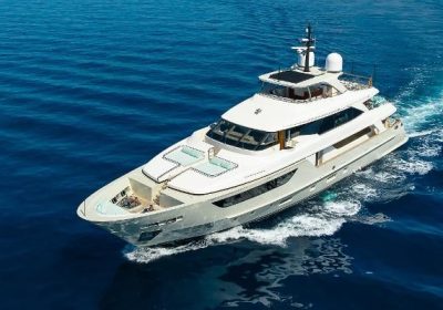 38m-Sanlorenzo-motor-yacht-Kia-Ora-For-Sale-YachtDealz1