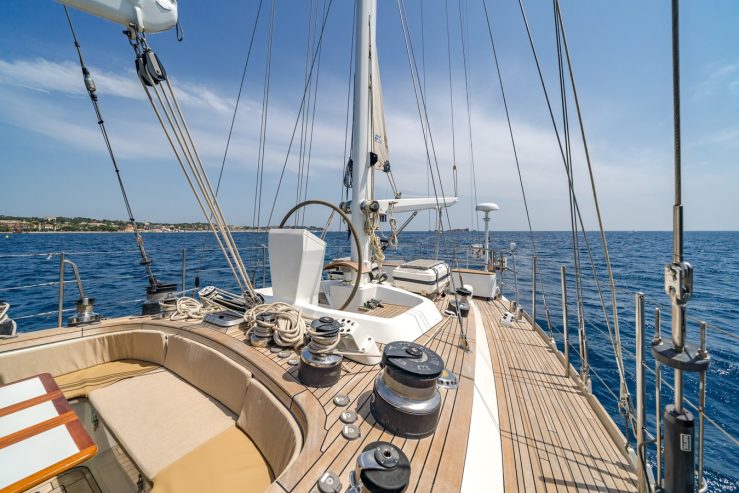 ALTAIR | 1987 25m (82′) Classic Ketch Sailing Yacht built by Dutch shipyard Van Dam Nordia