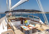 ALTAIR | 1987 25m (82′) Classic Ketch Sailing Yacht built by Dutch shipyard Van Dam Nordia