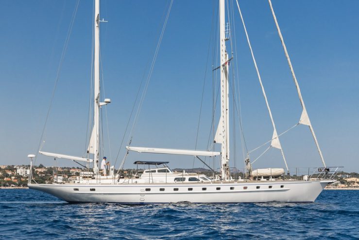 ALTAIR | 1987 25m (82′) Classic Ketch Sailing Yacht built by Dutch shipyard Van Dam Nordia