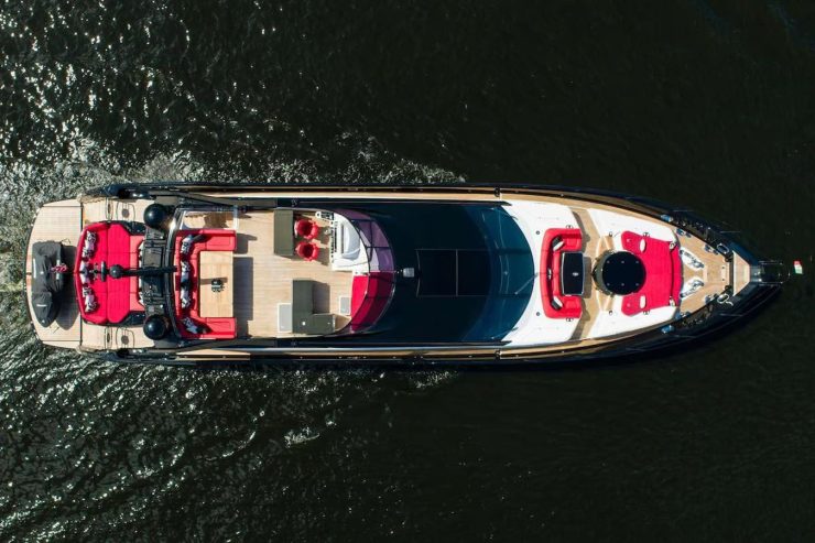 CANELO | 2014 30.78m (101′) Luxury High Performance Sport Motor Yacht from British shipyard SUNSEEKER