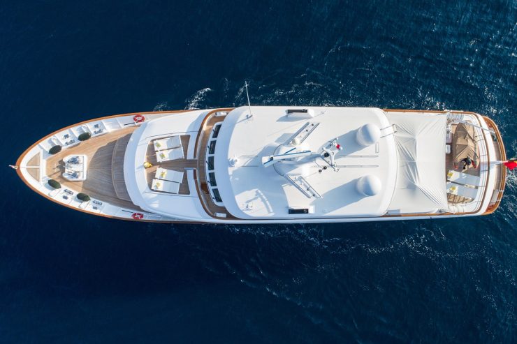 CORNELIA | 2006 34m (111.7ft) RMK MARINE MOTOR YACHT