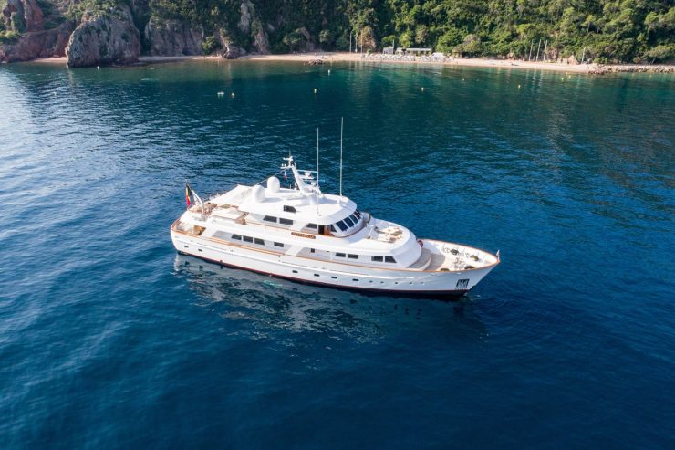 CORNELIA | 2006 34m (111.7ft) RMK MARINE MOTOR YACHT