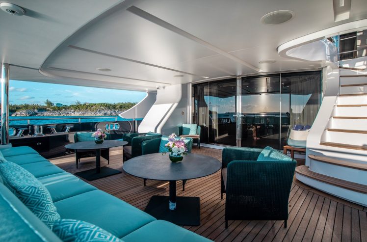 COUNTLESS | 2016 40.23m (132′) Luxury Tri-Deck Motor Yacht from renowned Italian shipyard BENETTI