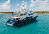 COUNTLESS | 2016 40.23m (132′) Luxury Tri-Deck Motor Yacht from renowned Italian shipyard BENETTI