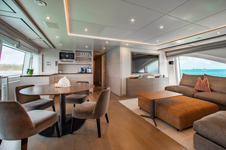 COUNTLESS | 2016 40.23m (132′) Luxury Tri-Deck Motor Yacht from renowned Italian shipyard BENETTI