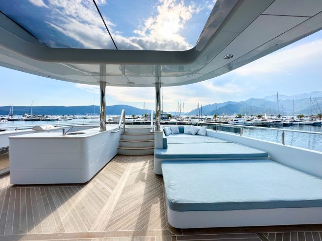 CURVELLE QUARANTA | 2013 34.1m (111’11”) Luxury Performance Catamaran Motor Yacht from Turkish shipyard Logos Marine