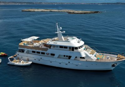 EVA-1992-32.92m-108-Motor-Yacht-for-sale-YachtDealz1