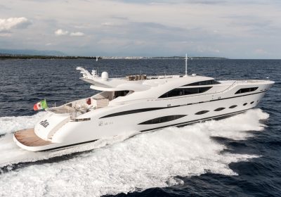 FAST-FURIOUS-2016-44.5m-146-High-Performance-Flybridge-Sport-Motor-Yacht-from-Italian-shipyard-AB-YACHTS3