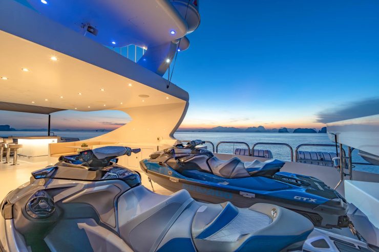 SAPPHIRE | 2009 50.5m (165.64ft) Luxury Tri-Deck Performance Aluminium Motor Yacht built by American shipyard TRINITY YACHTS